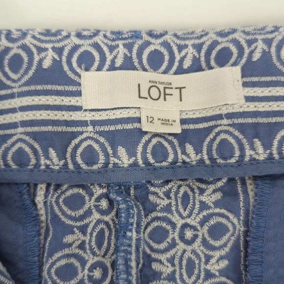 Ann Taylor LOFT Blue White Geometric Floral Embroidered Riviera Cotton Shorts 12 - Picture 4 of 11